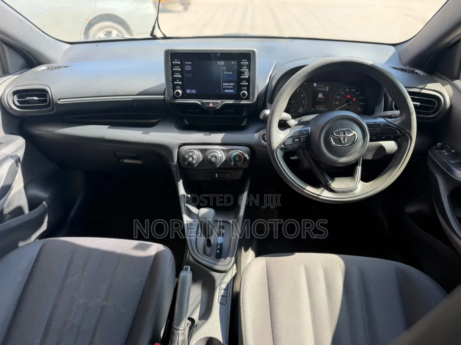 Toyota Yaris 2021 Blue