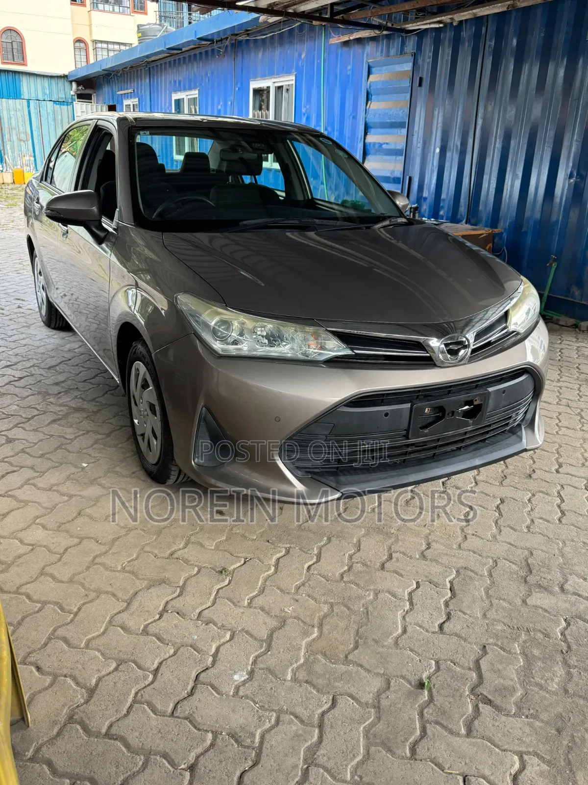 Toyota Axio 2019 Gold
