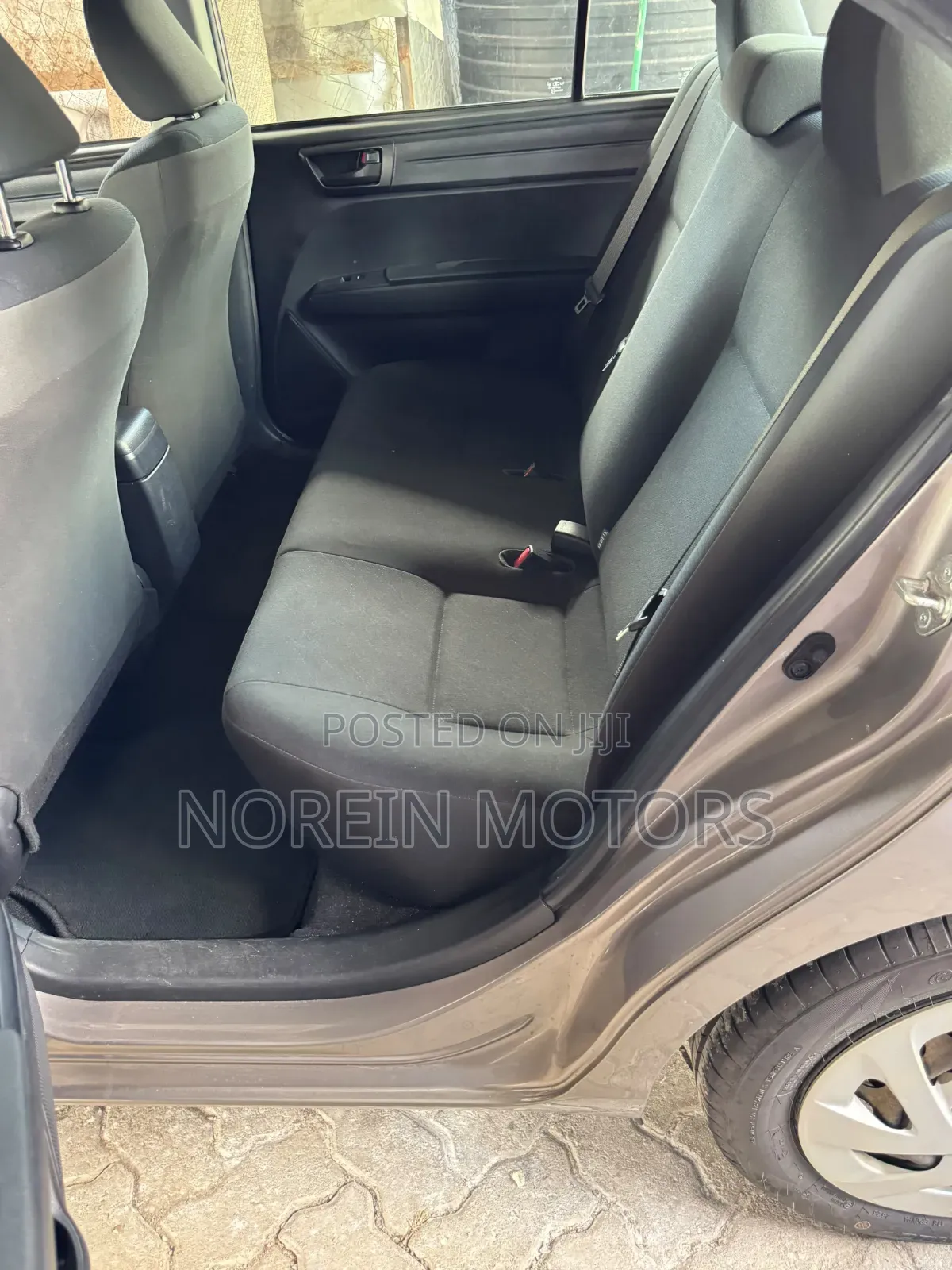 Toyota Axio 2019 Gold