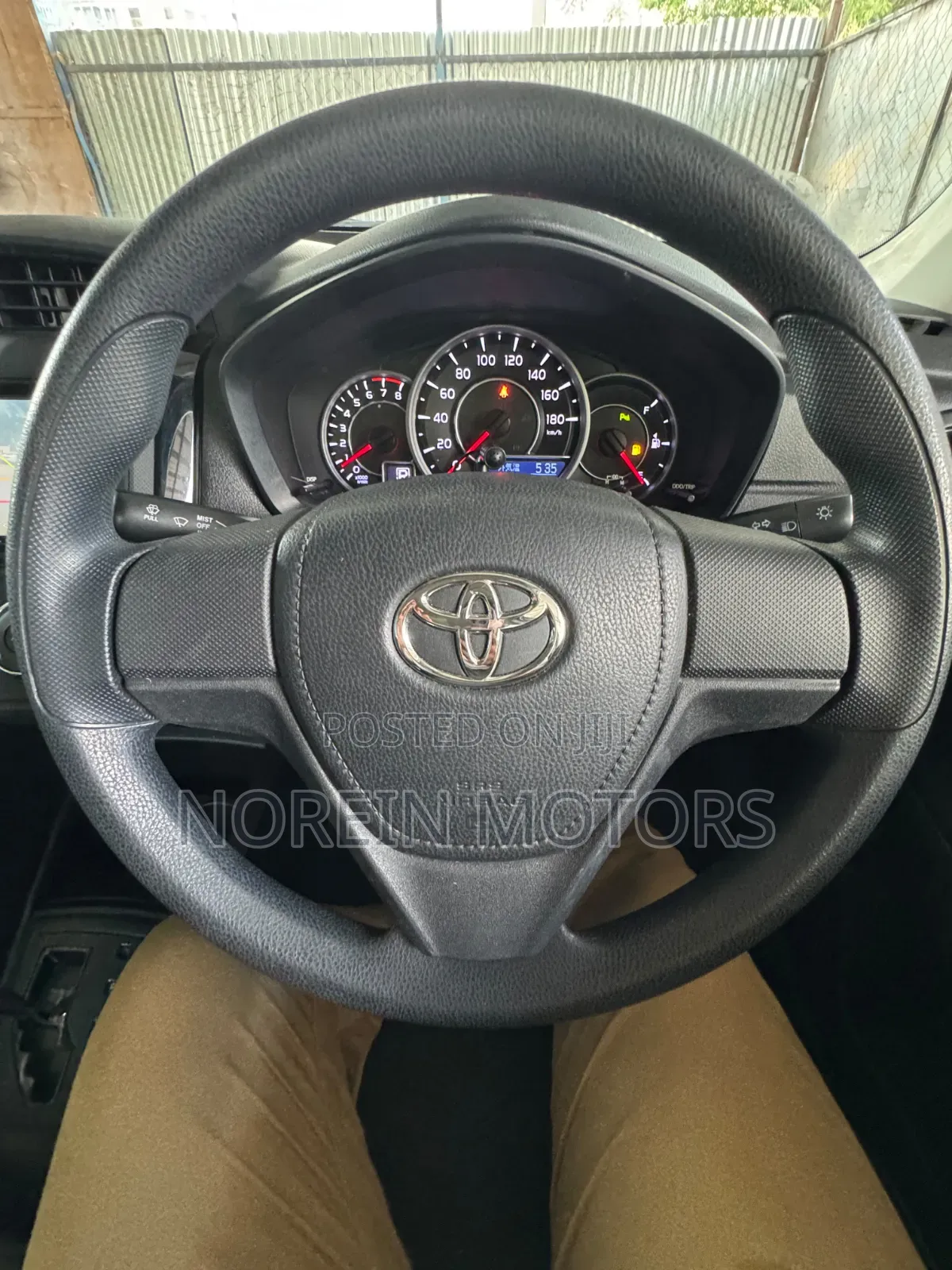 Toyota Axio 2019 Gold