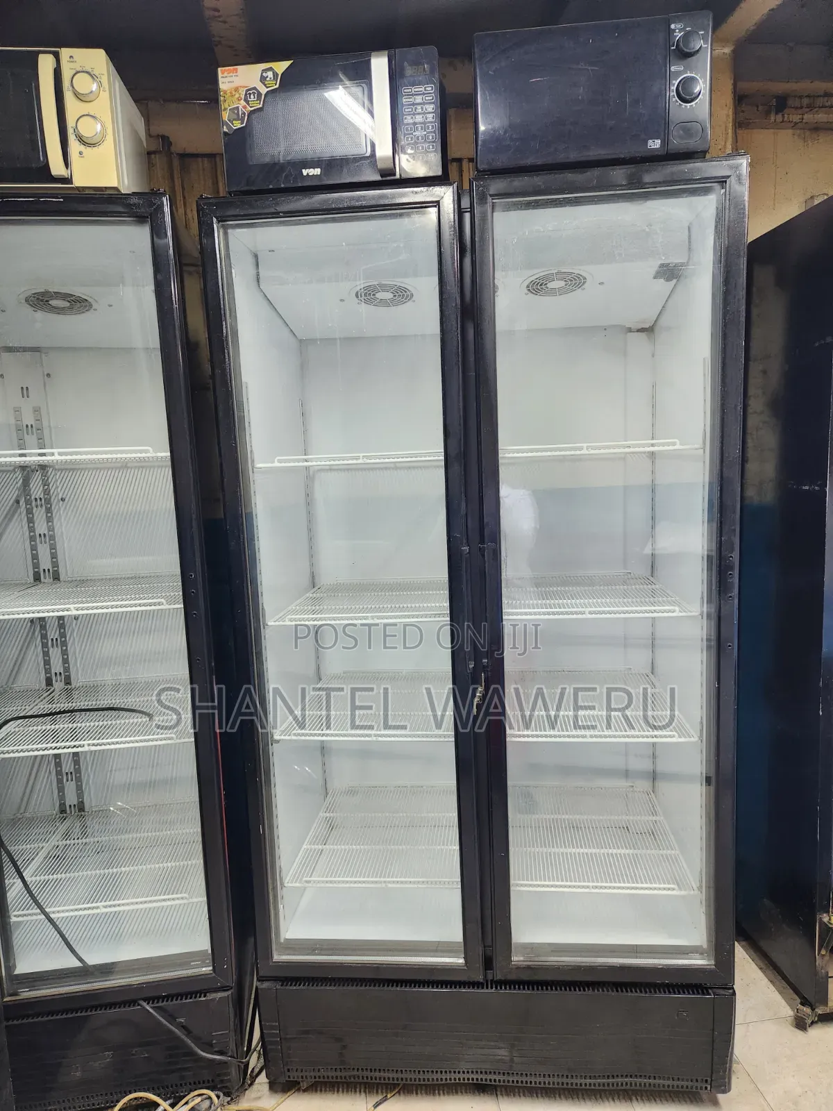 Working Exuk Double Fridge 1000litres 8bt