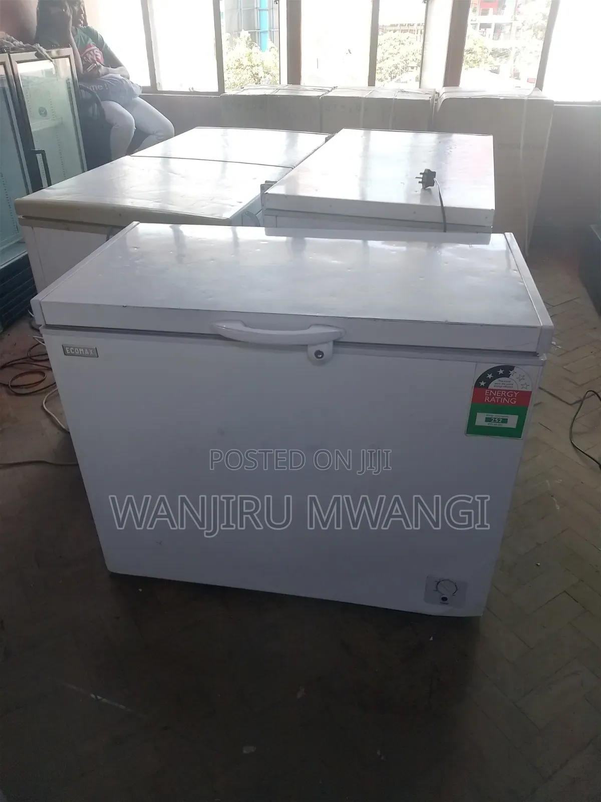 Chest Freezer ( 219l)