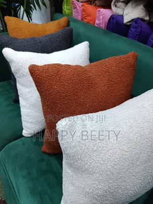 Beautiful Throw Pillows for Your Seats