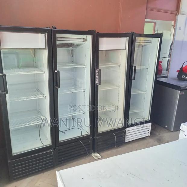 300litres Display Fridge - main view