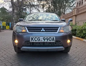 Mitsubishi Outlander 2.4 ES 4x4 2008 Gray
