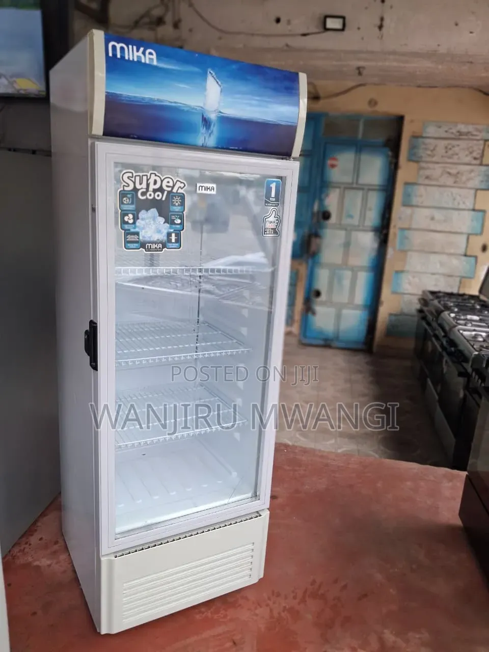 Mika Display Fridge