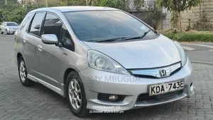 Honda Fit Shuttle 2013 Silver