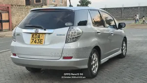 Honda Fit Shuttle 2013 Silver