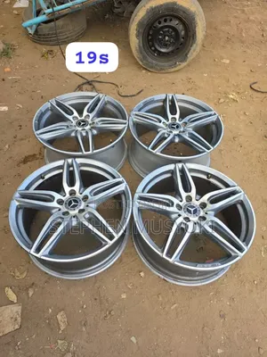AMG Benz Staggerd 19inch Wheels