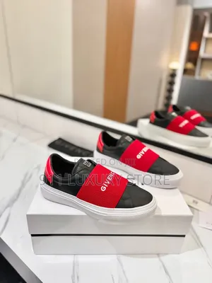 Givenchy Urban Street Elastic Band Sneaker