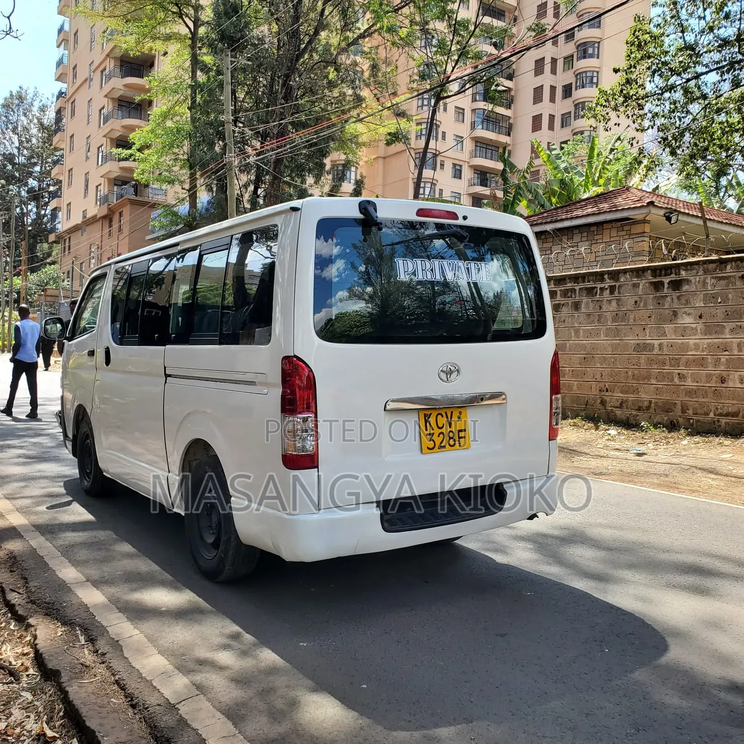 Toyota HiAce 2012 White