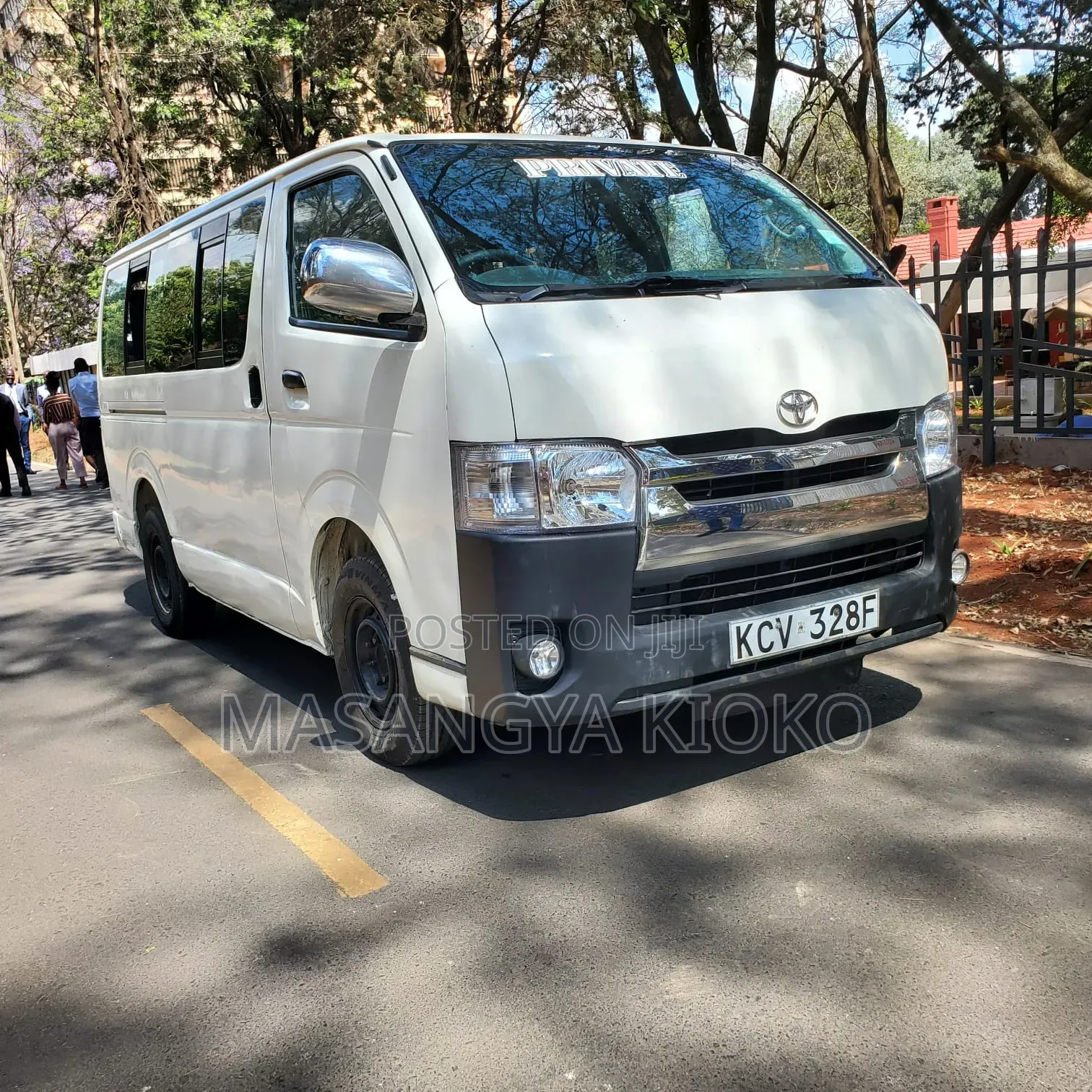 Toyota HiAce 2012 White