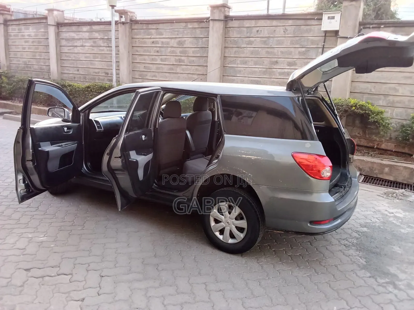 Nissan Wingroad 2006 Gray
