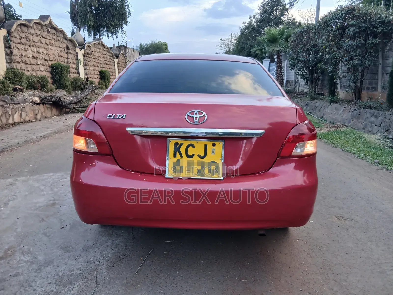 Toyota Belta 2009 Red