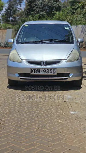 Honda Fit 2006 Silver
