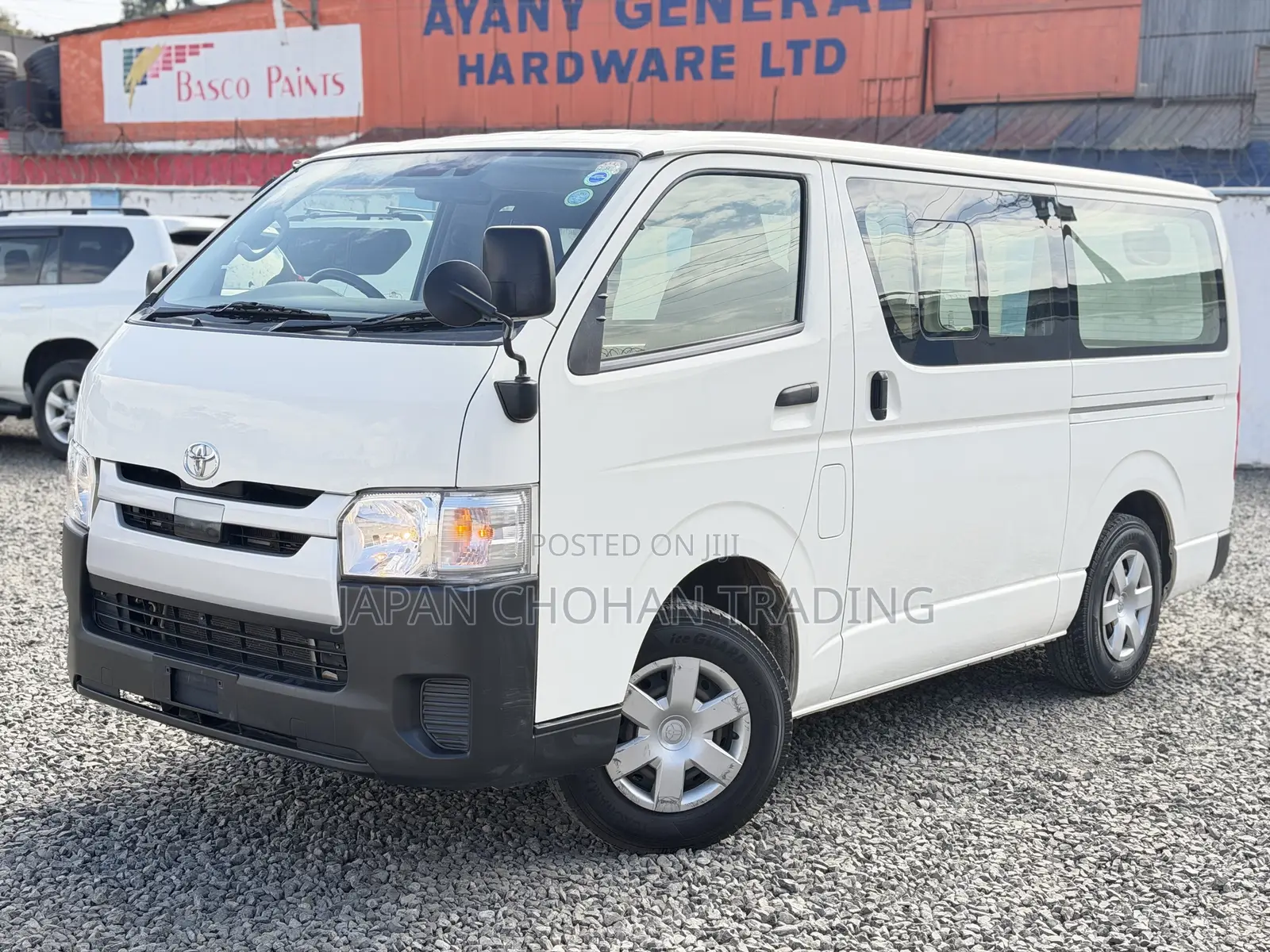 Toyota HiAce 2019 White
