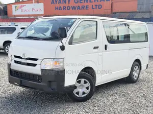 Toyota HiAce 2019 White