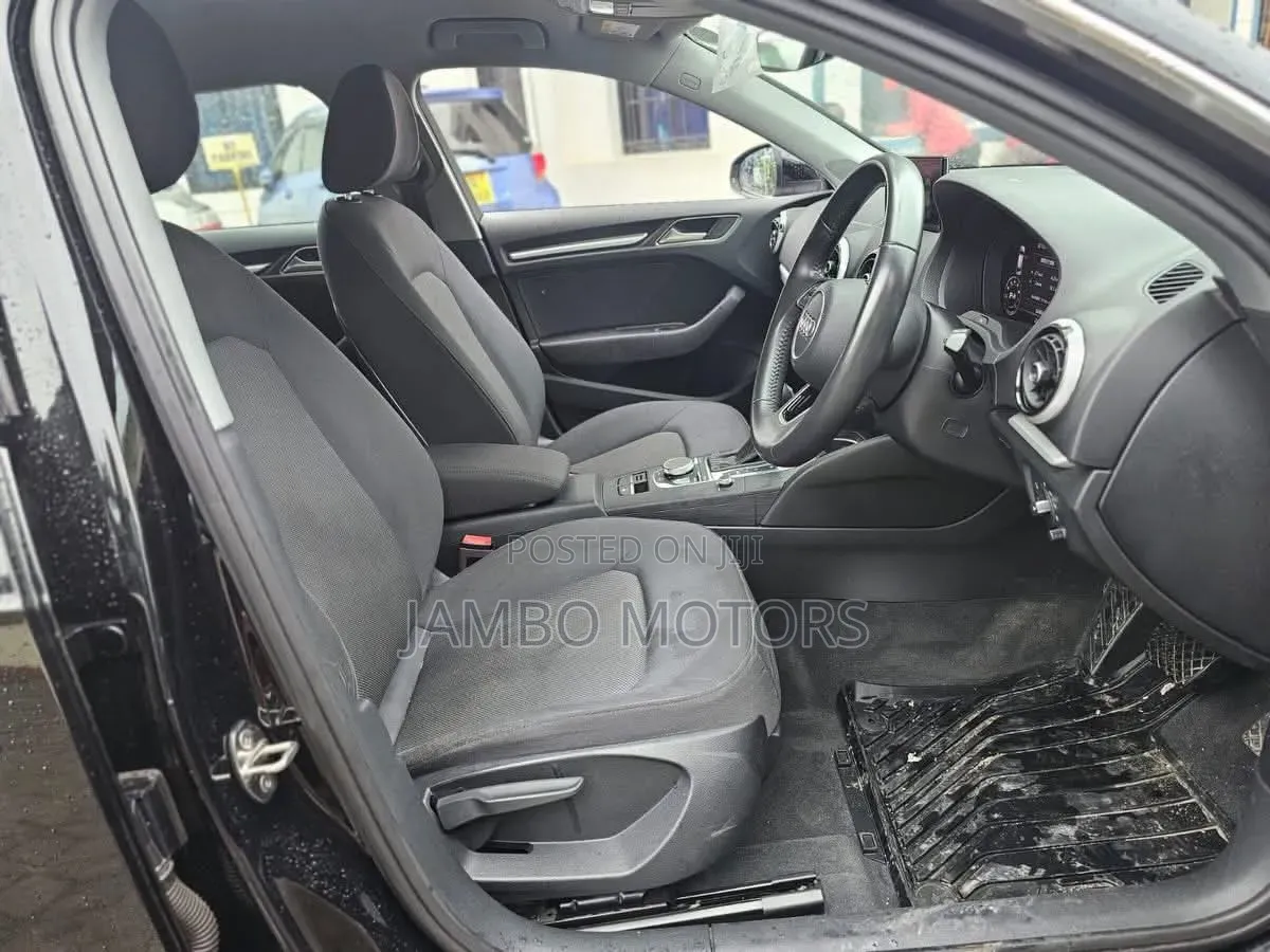 Audi Q7 Premium 2020 Black