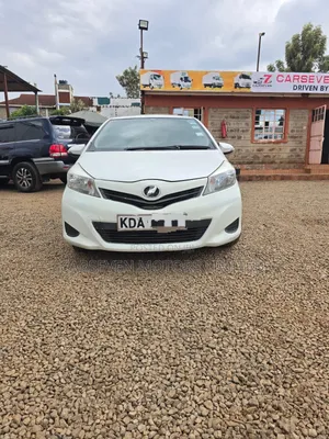 Toyota Vitz 2013 White