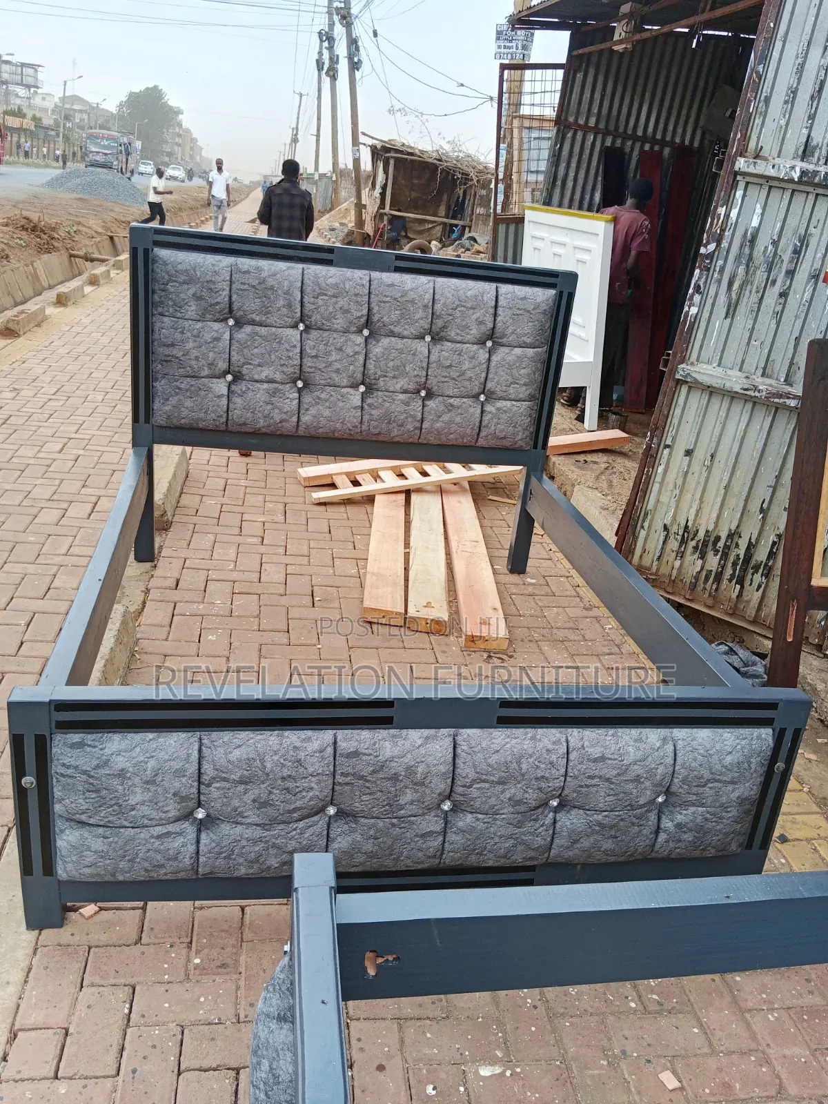 5x6 Grey My Mocket Bed With Black Lines Deco.