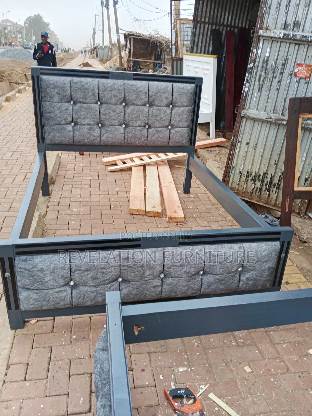 5x6 Grey My Mocket Bed With Black Lines Deco.