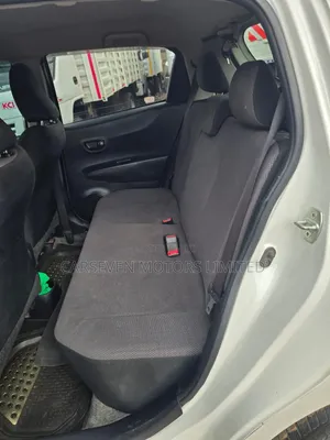 Toyota Vitz 2013 White