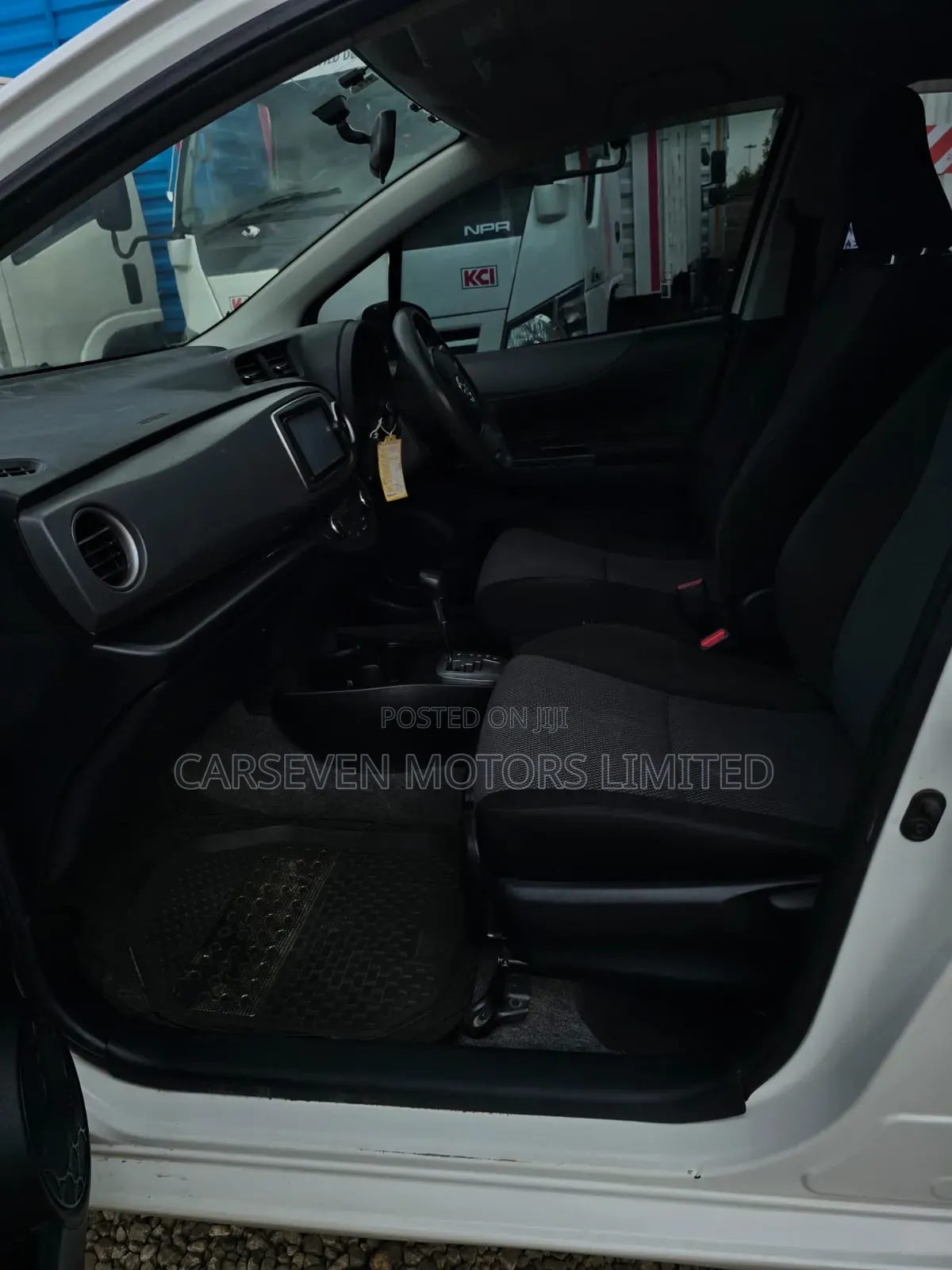 Toyota Vitz 2013 White