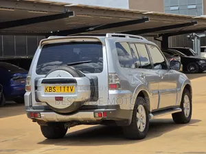 Mitsubishi Pajero 3.2 DI-D Elegance 2005 Silver