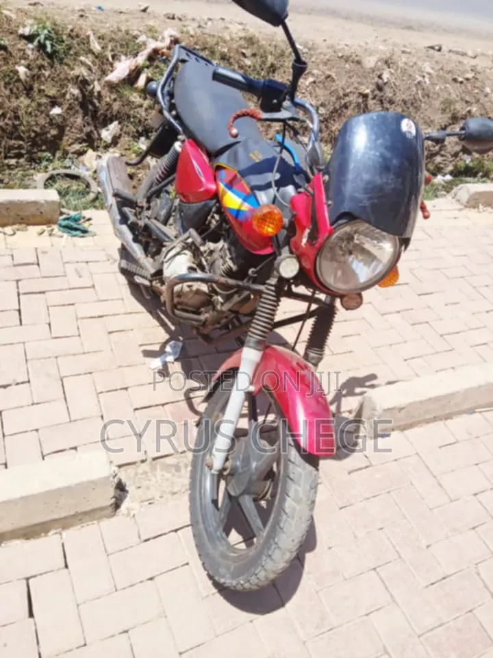 Bajaj Boxer 2023 Red