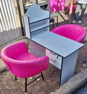 Saloon Seats