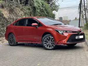 Toyota Corolla 2019 Orange