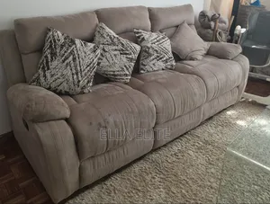 Comfortable 6 Seater Recliner Seats