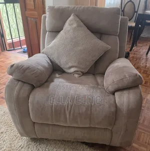 Comfortable 6 Seater Recliner Seats