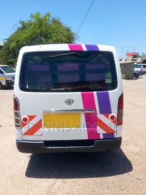 Toyota HiAce 2014 White