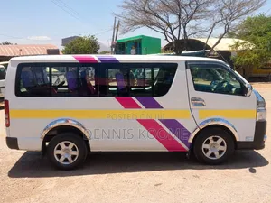 Toyota HiAce 2014 White