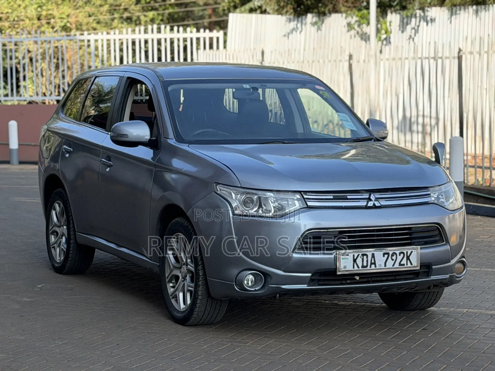 Mitsubishi Outlander 2014 Silver