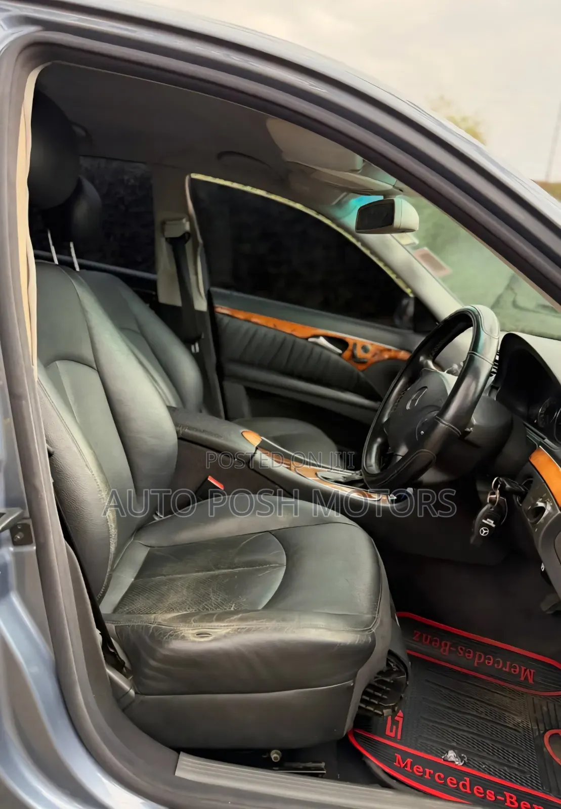 Mercedes-Benz E200 2006 Blue