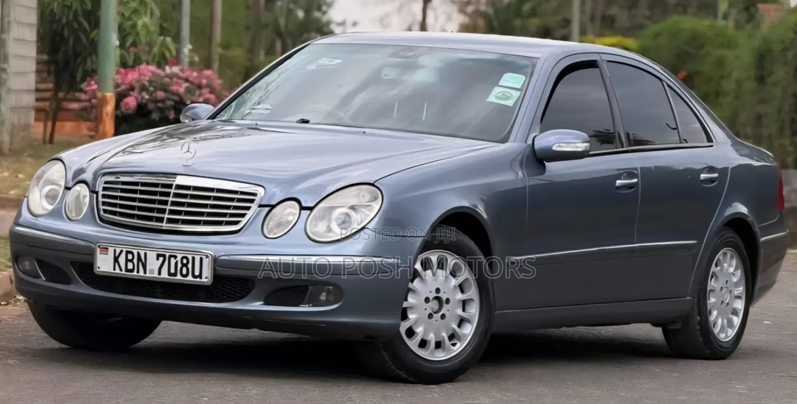 Mercedes-Benz E200 2006 Blue