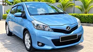 Toyota Vitz 2011 Blue