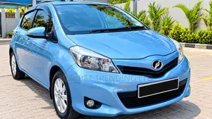 Toyota Vitz 2011 Blue