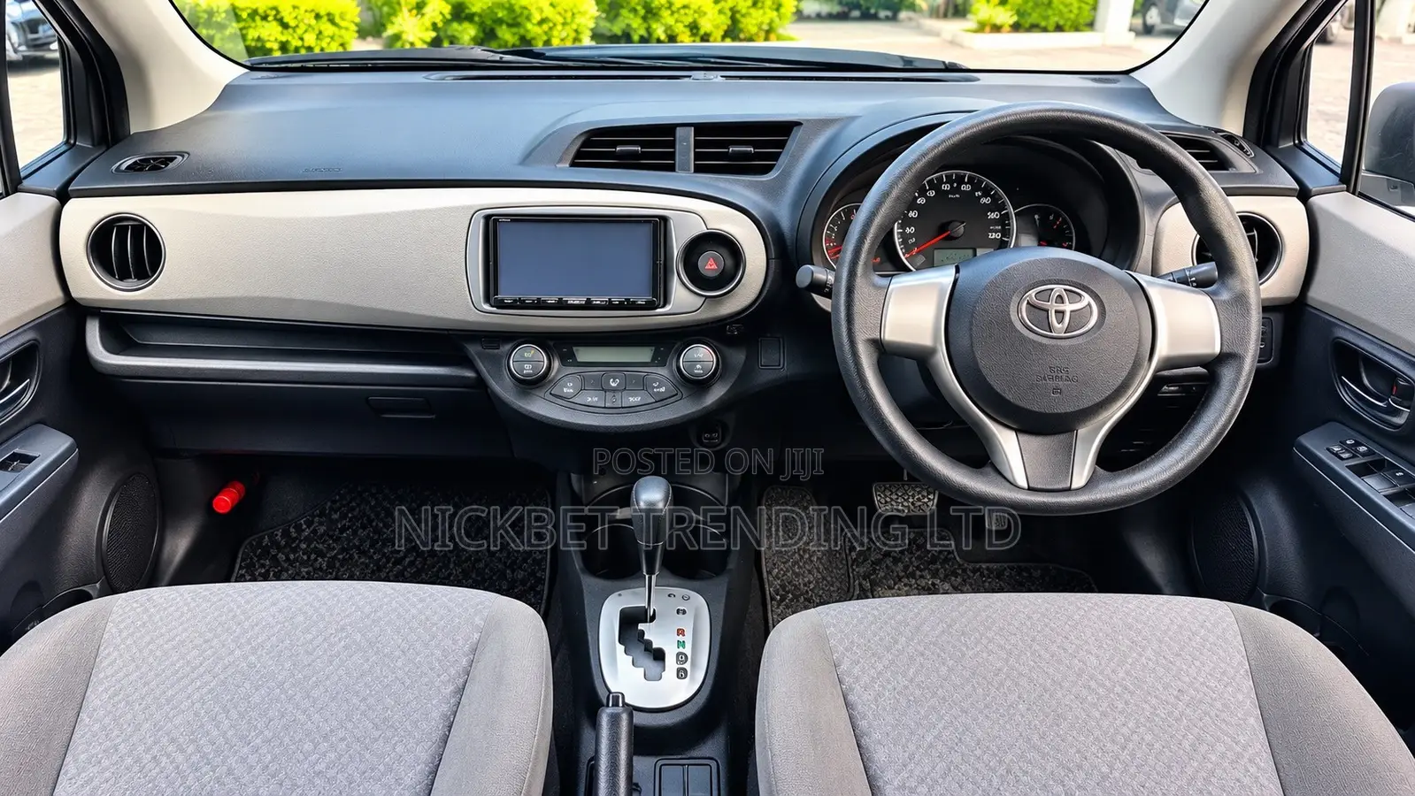 Toyota Vitz 2011 Blue