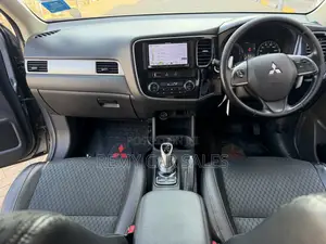 Mitsubishi Outlander 2014 Silver
