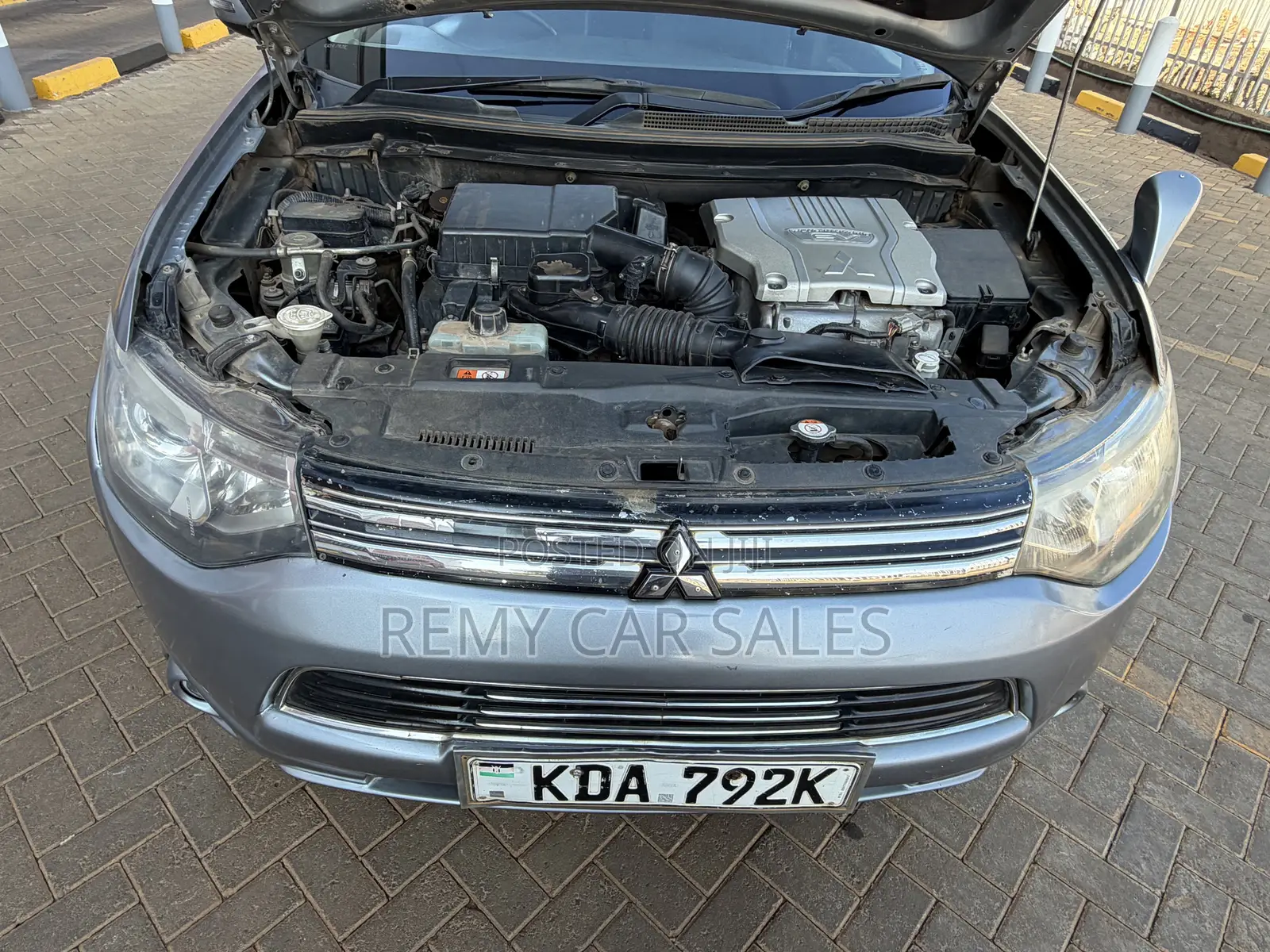 Mitsubishi Outlander 2014 Silver