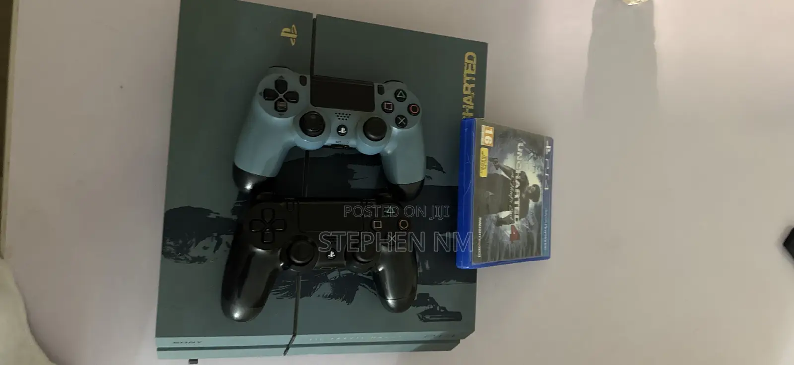 Sony PlayStation 4