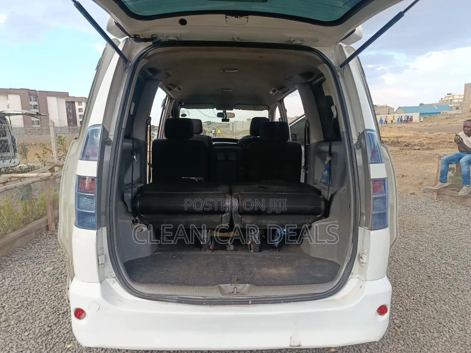 Toyota Voxy 2005 White
