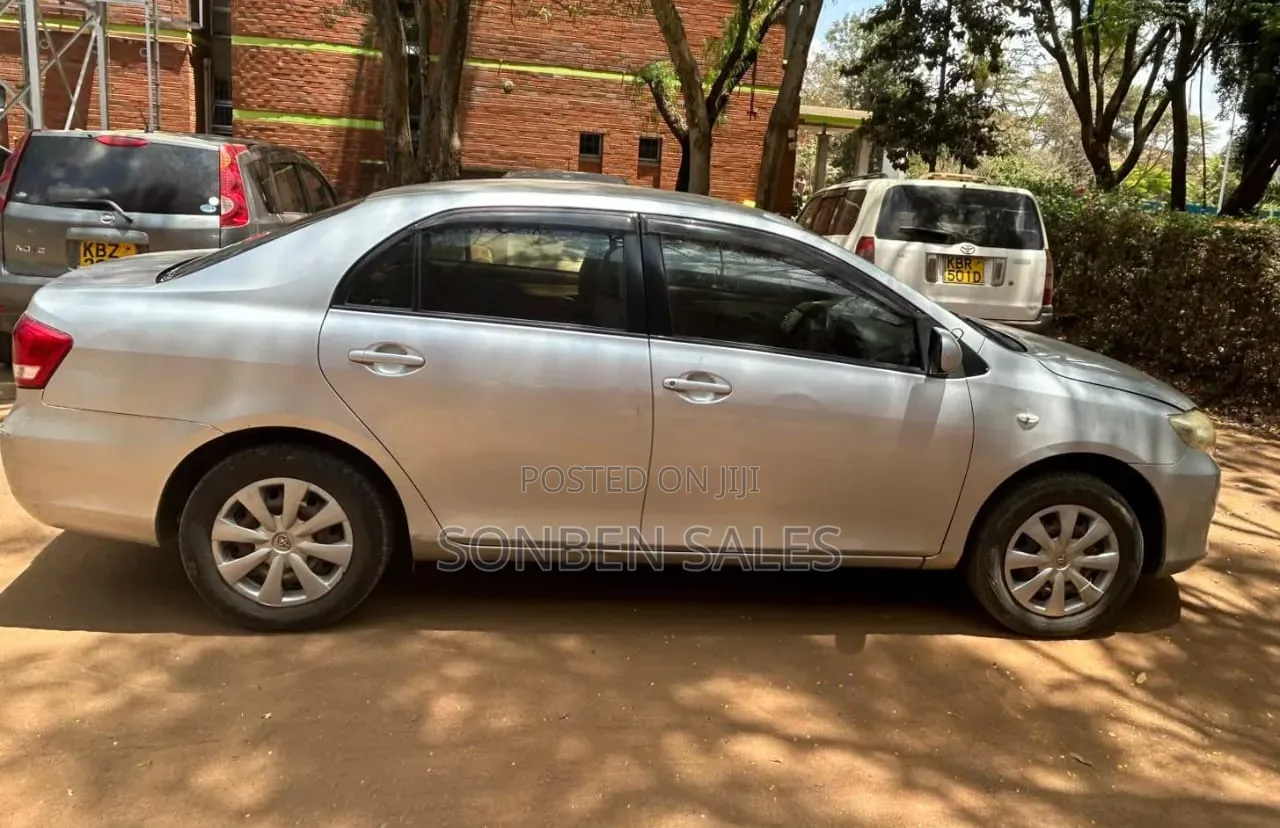 Toyota Axio 1.5 X 2WD 2011 Silver