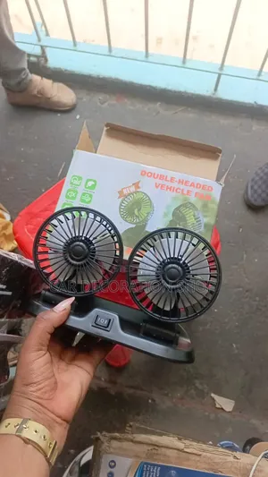 360° Rotating Car Cooling Dual Fan With 2 Speed
