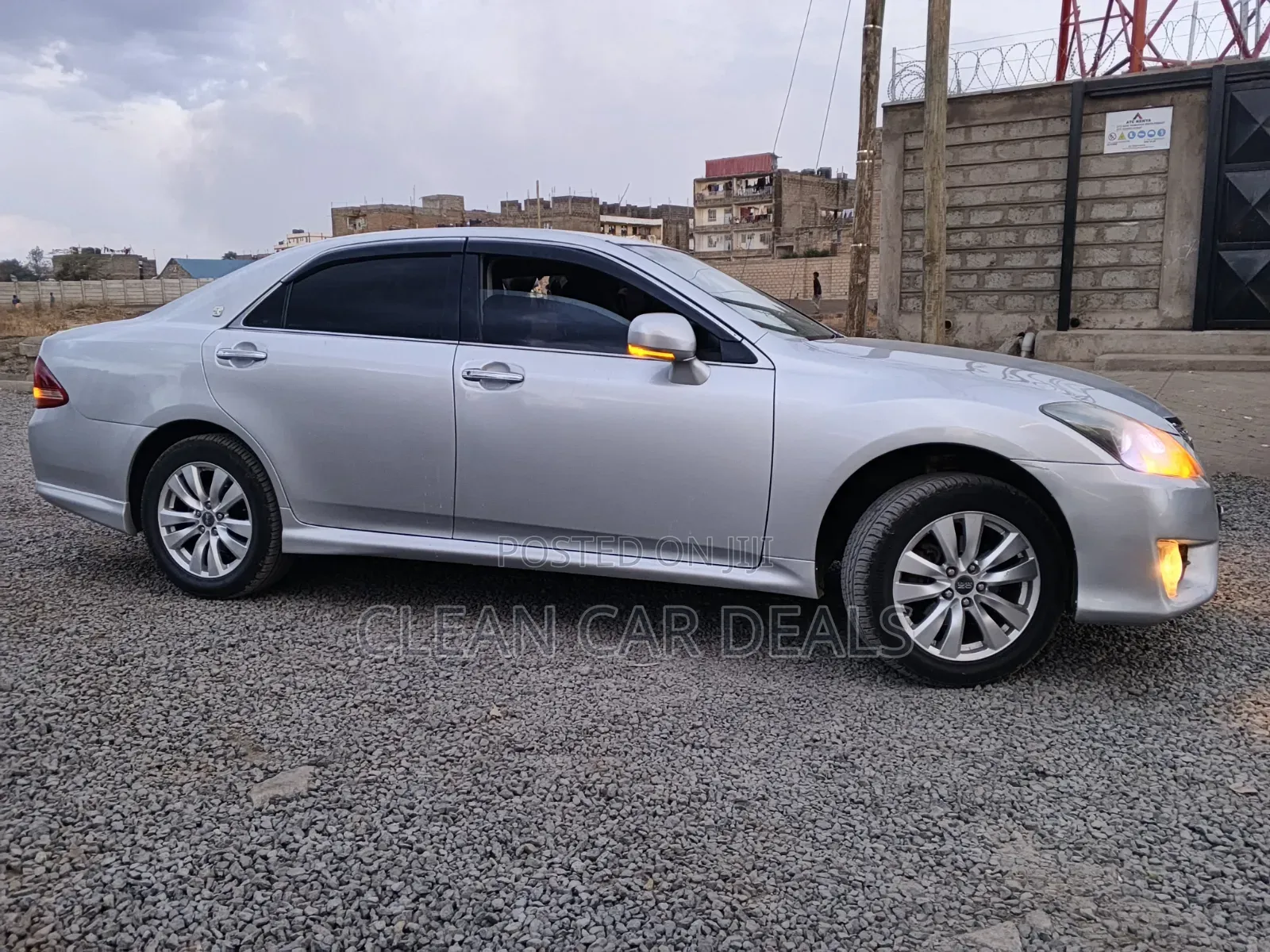 Toyota Crown 2011 Silver