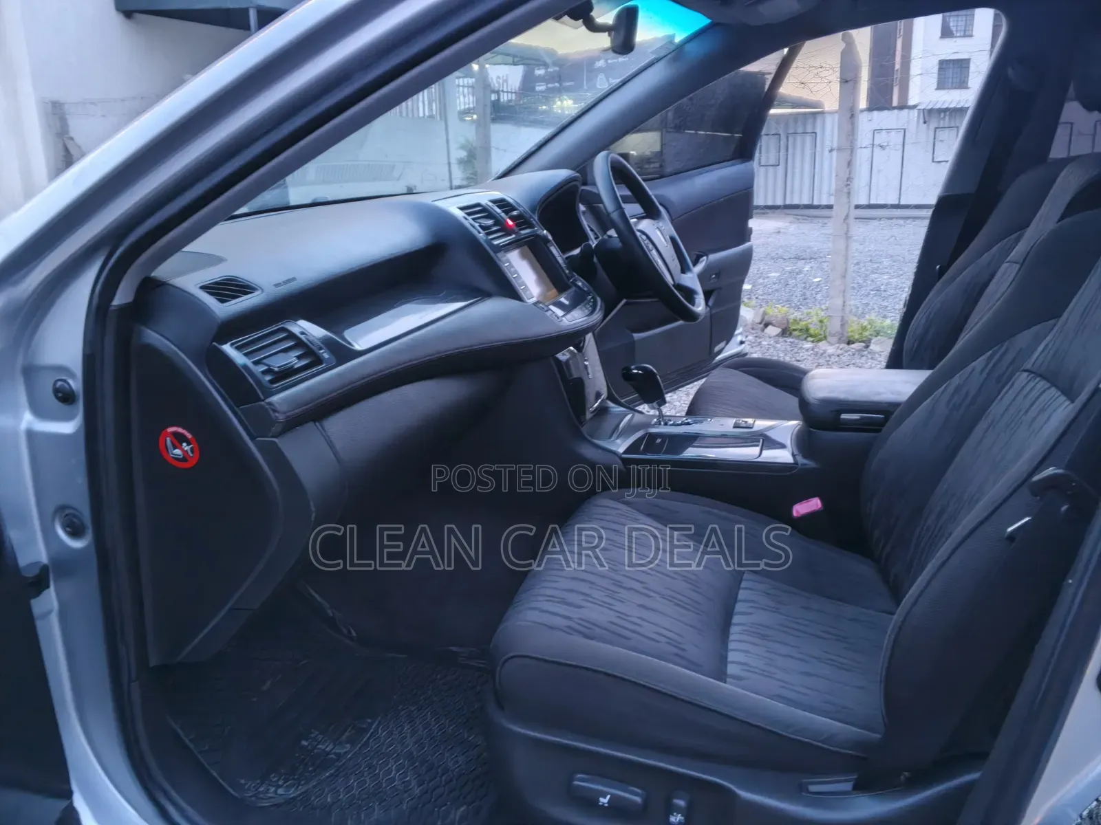 Toyota Crown 2011 Silver