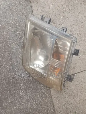 Navara 2005-2016 Headlight
